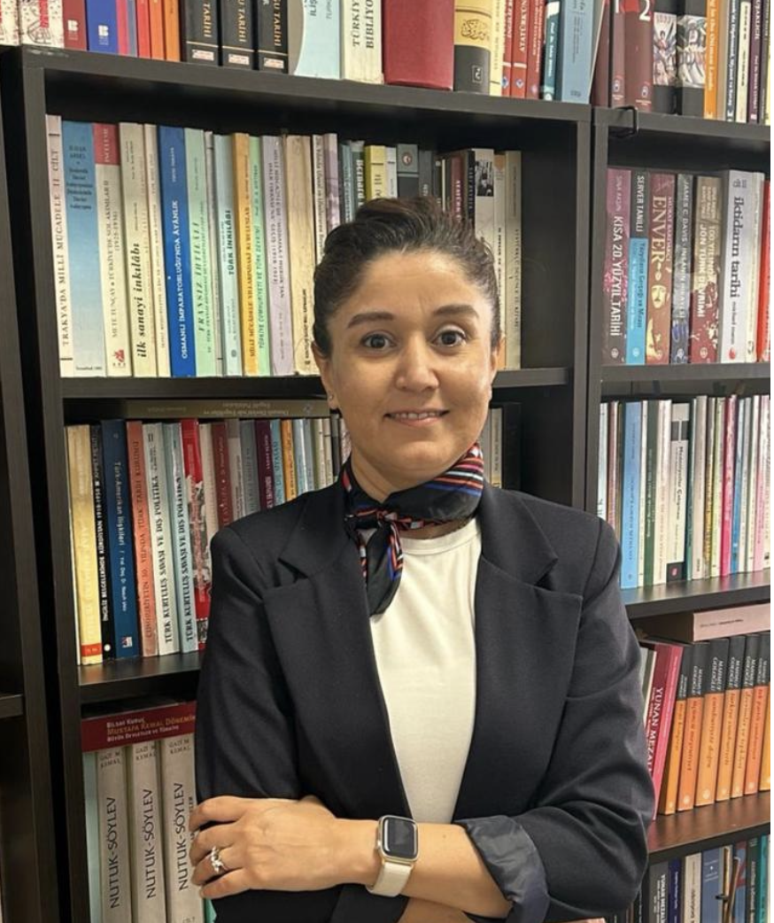 Doç. Dr. Sezen KARABULUT